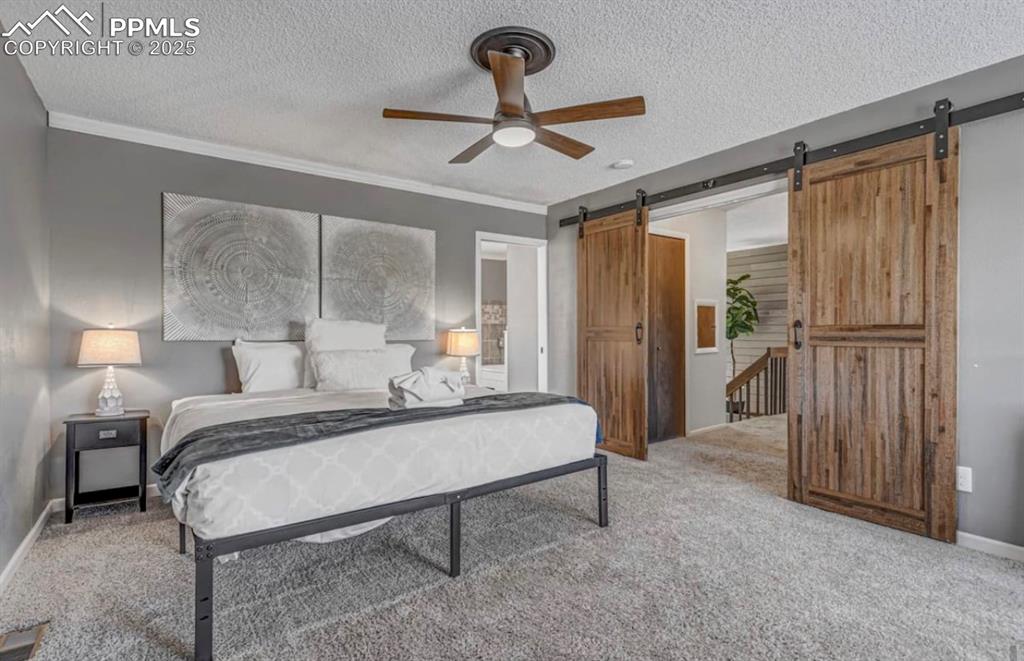 Image 19 of 48: Bedroom