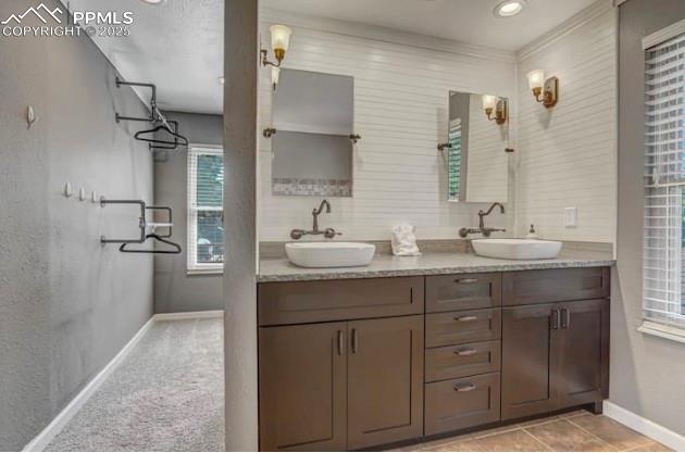 Image 29 of 48: Bathroom