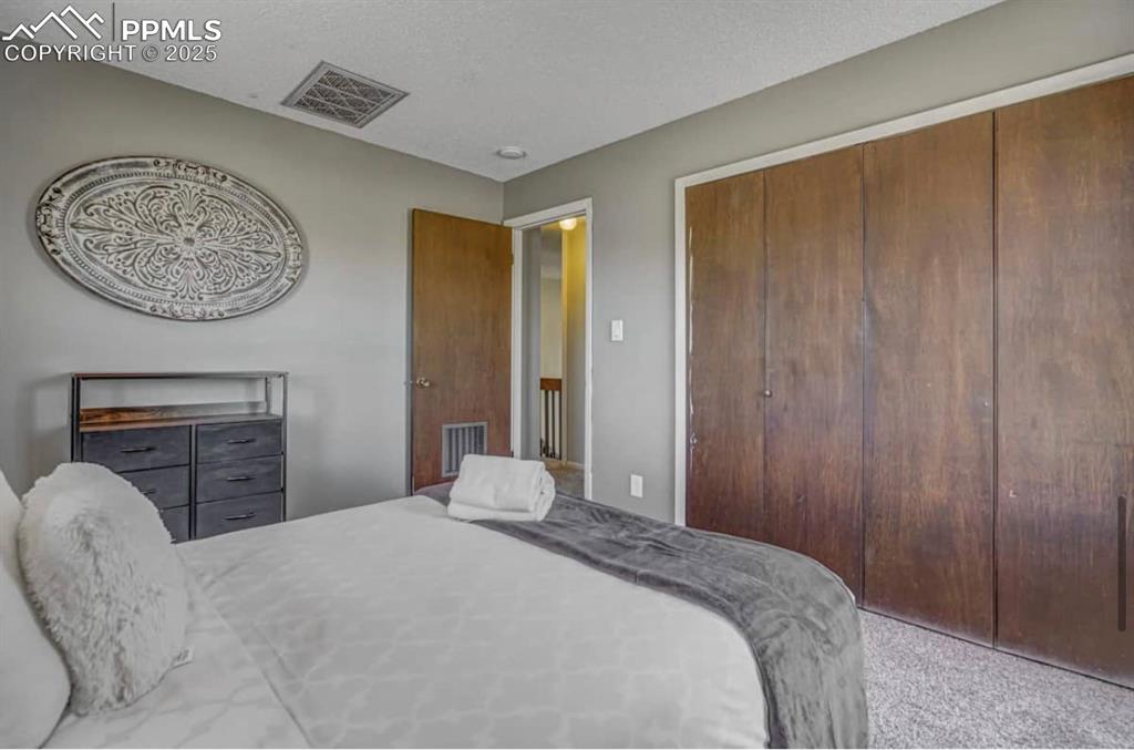 Image 35 of 48: Bedroom