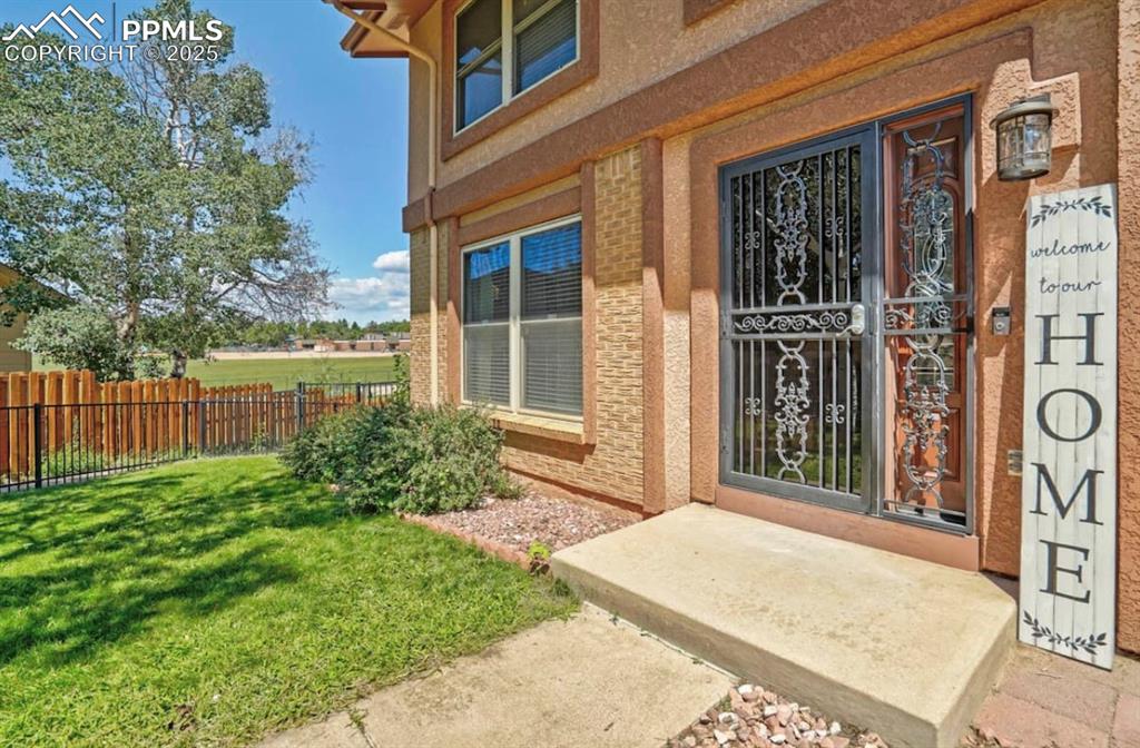 Image 5 of 48: Entry