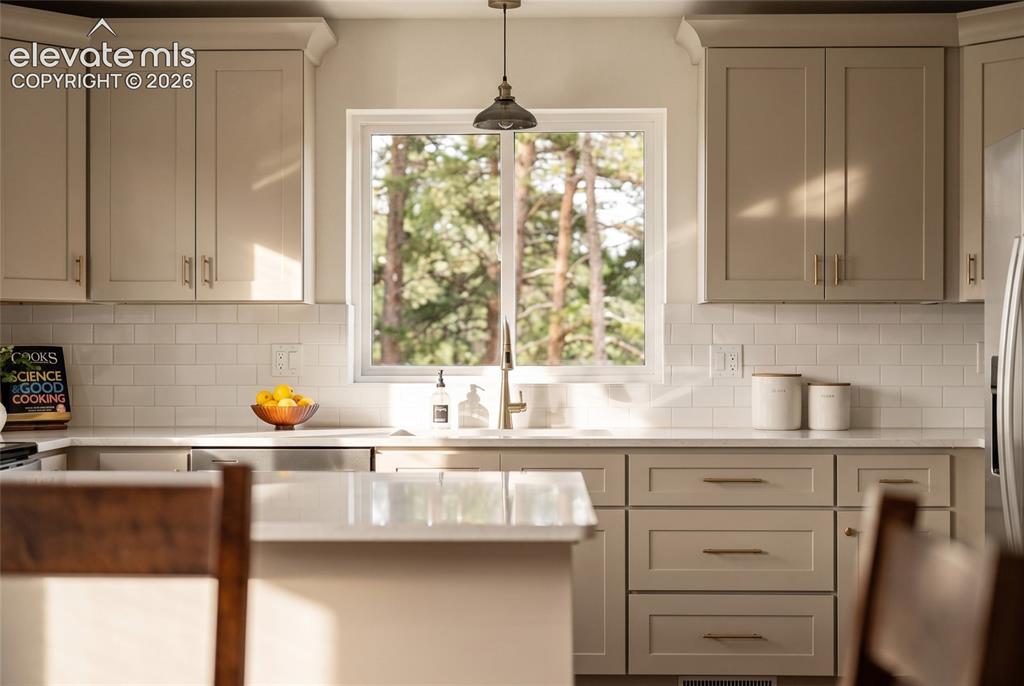 Image 5 of 42: Brand new kitchen