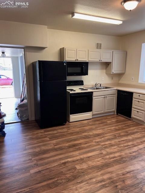 Image 17 of 44: UNIT 2