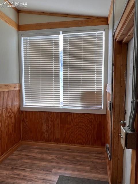 Image 29 of 44: UNIT 3