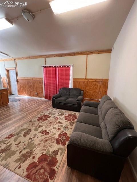 Image 30 of 44: UNIT 3