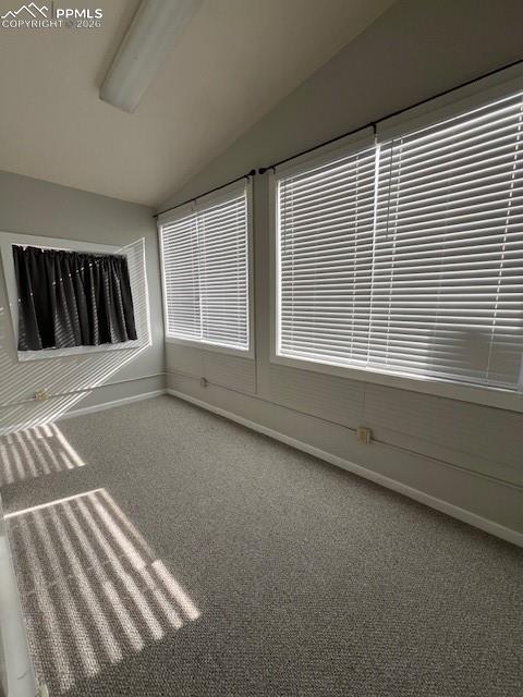 Image 32 of 44: UNIT 4