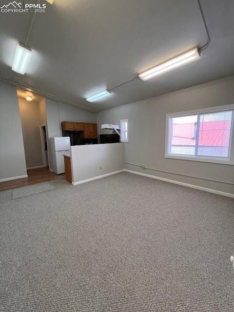 Image 33 of 44: UNIT 4