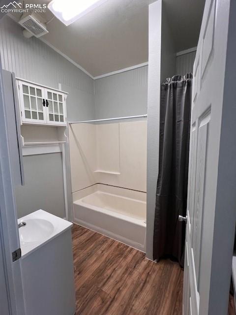 Image 39 of 44: UNIT 4