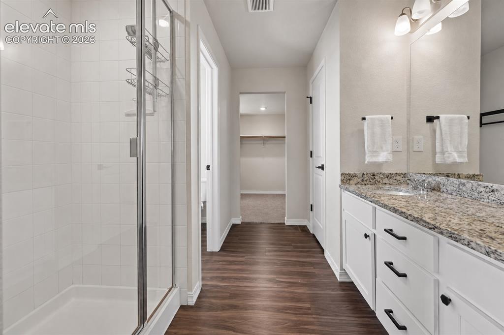 Image 16 of 28: Master Bathroom
