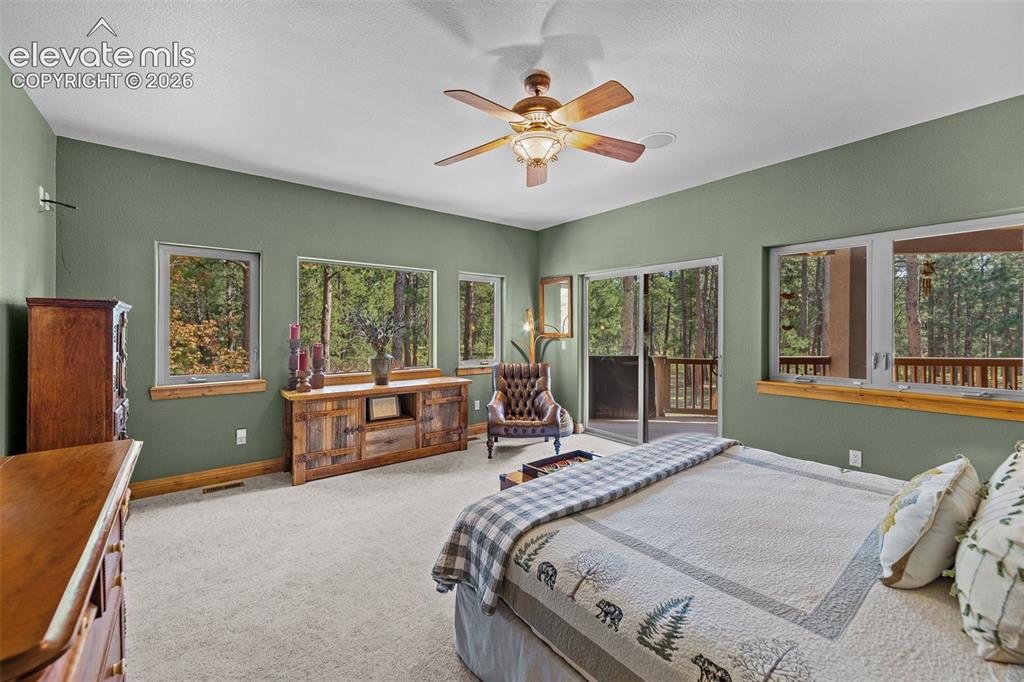 Image 19 of 41: Bedroom