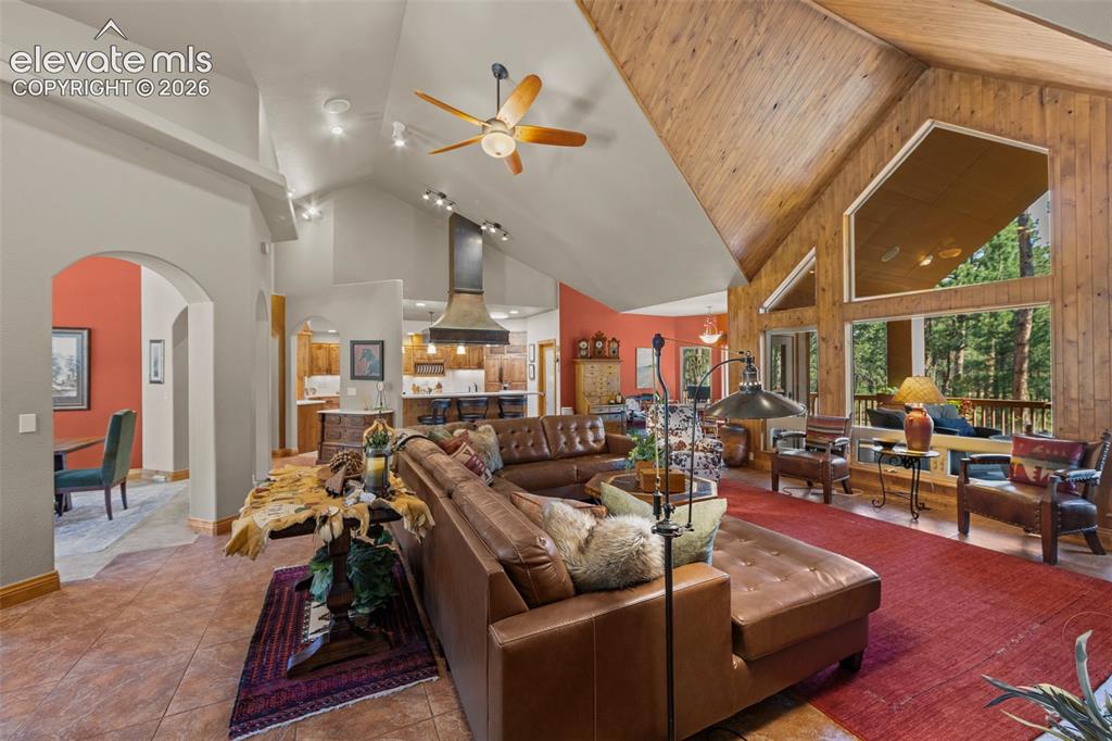 Image 7 of 41: Living Room