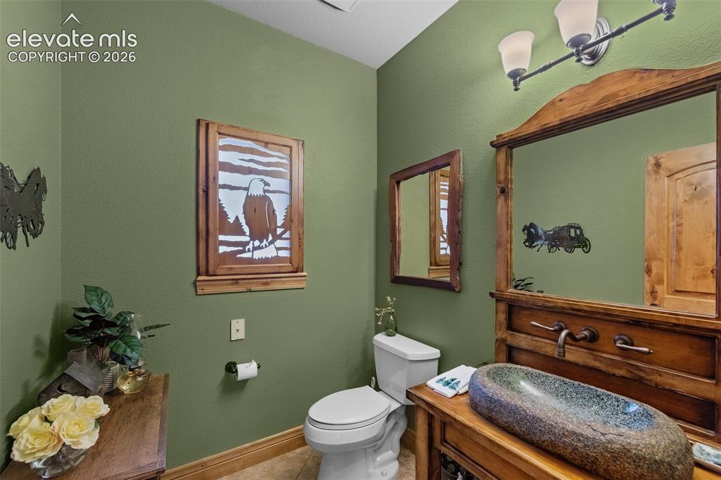 Image 9 of 41: Bathroom