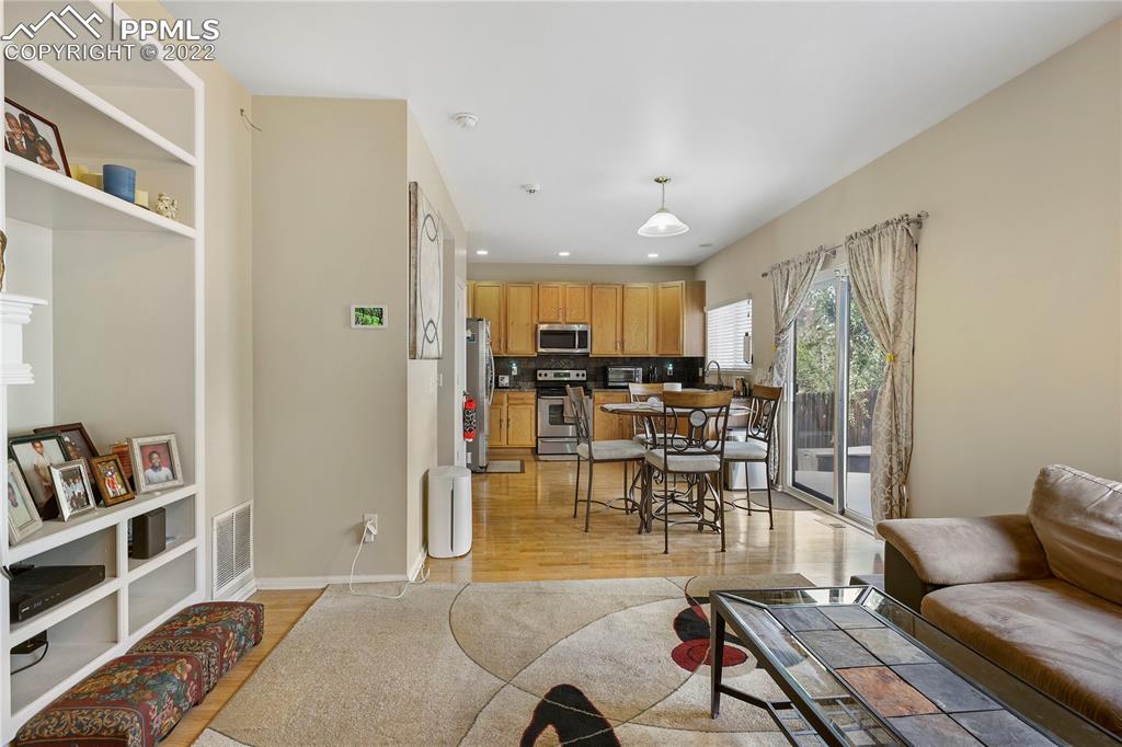 Listing 2715283, Image 11 of 30