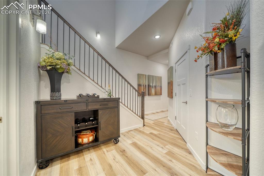 Image 14 of 49: Entry