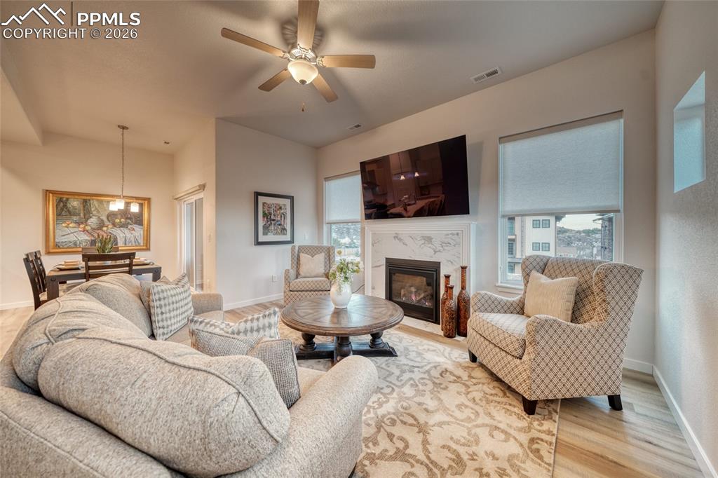 Image 24 of 49: Living Room