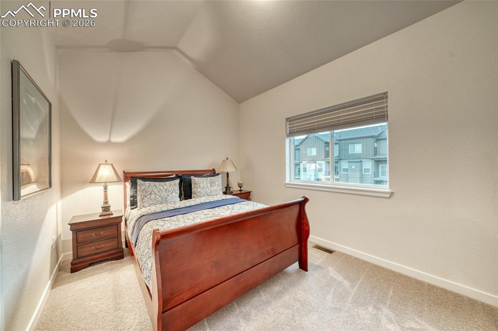 Image 39 of 49: Bedroom