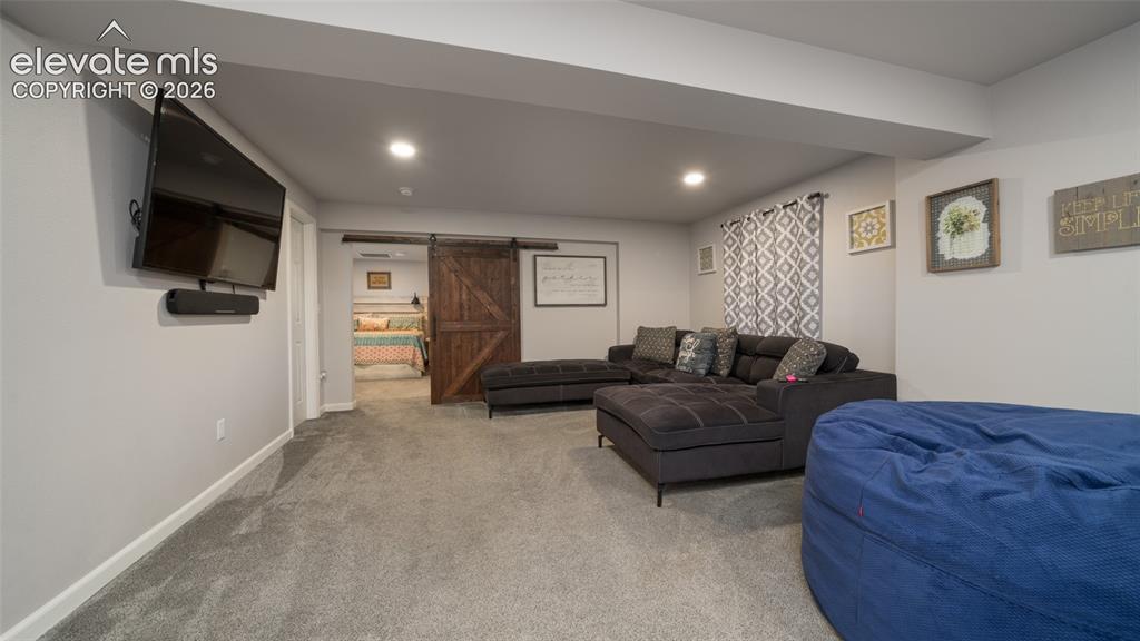Image 33 of 47: Family room