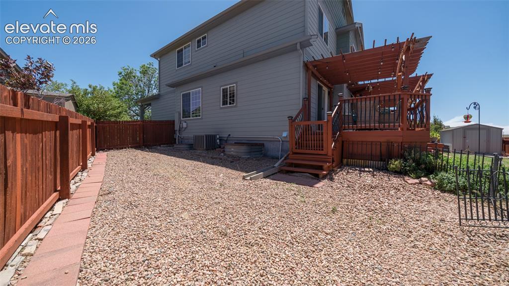 Image 40 of 47: Side yard