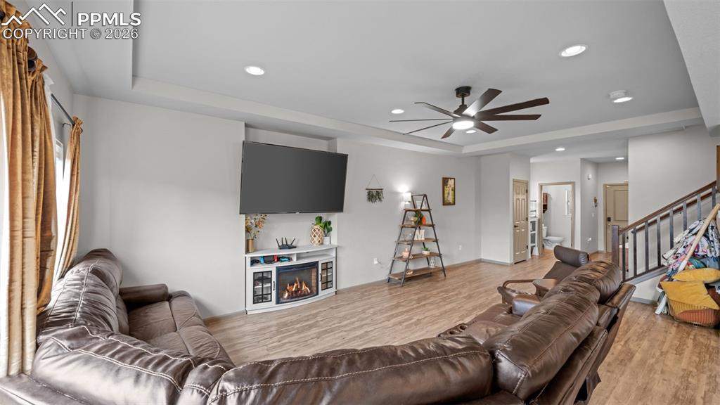 Image 14 of 29: Living Room