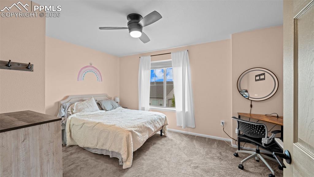 Image 21 of 29: Bedroom