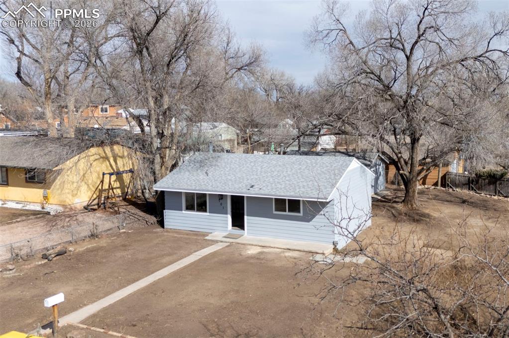 Image 2 of 27: Front of Structure