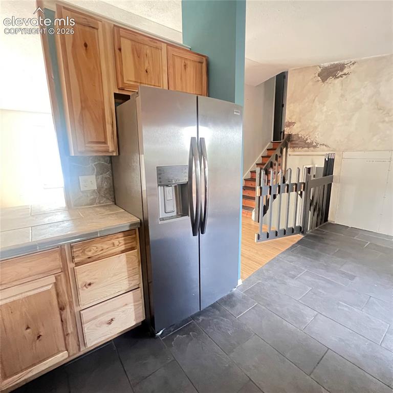 Image 7 of 29: Kitchen