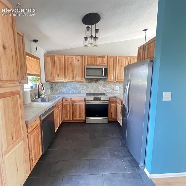 Image 8 of 29: Kitchen