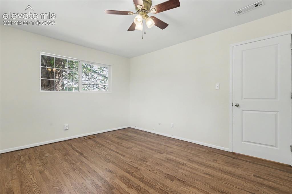 Image 13 of 27: Master Bedroom