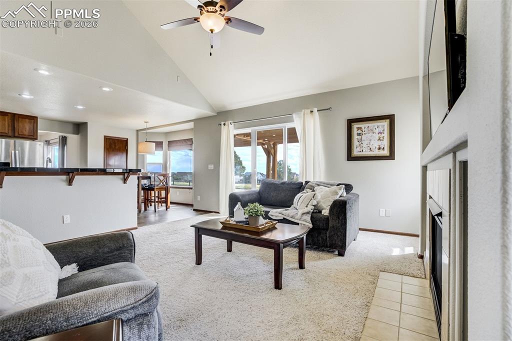 Image 19 of 45: Looking over the golf course, the dining nook is the perfect spot for morni