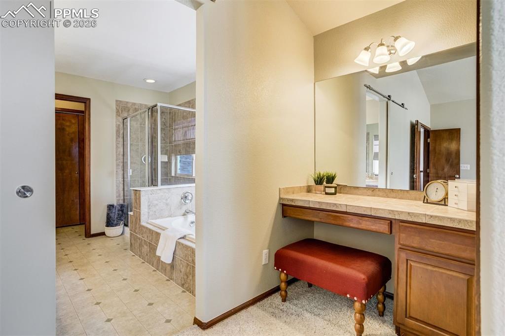 Image 26 of 45: With built in boot bench, coat hooks and storage above & below, the mud roo