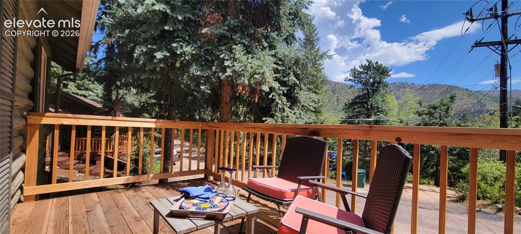 Image 5 of 30: Dine al fresco with beautiful mountain views!