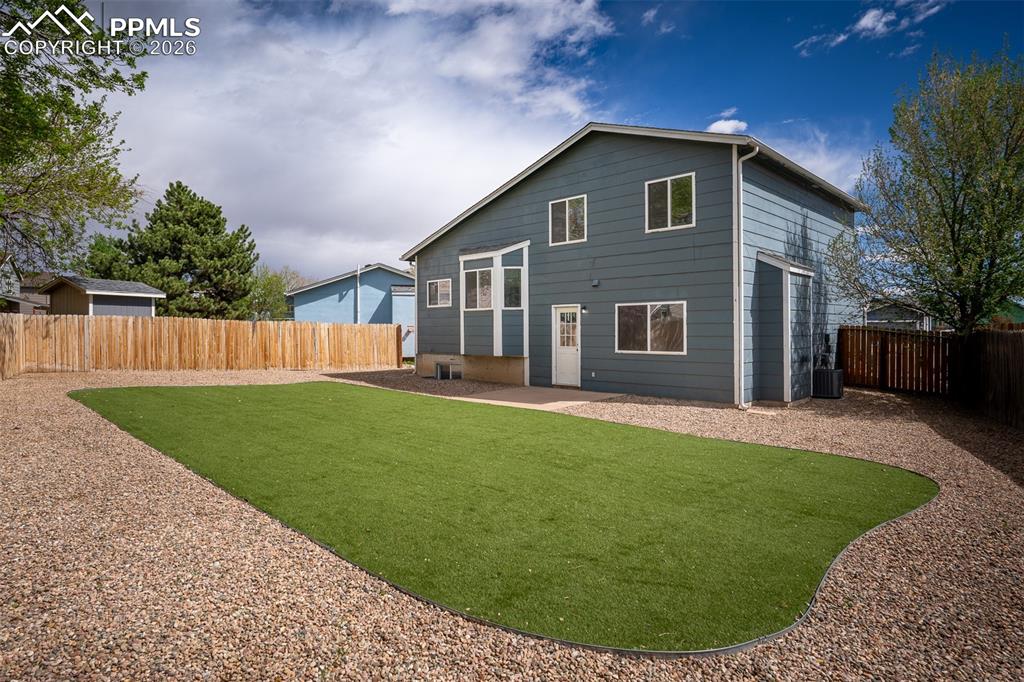 Image 38 of 45: Back of Structure