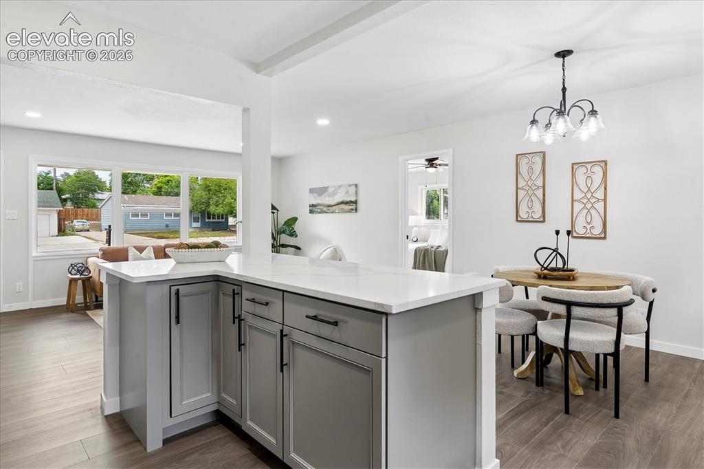 Image 7 of 21: Kitchen