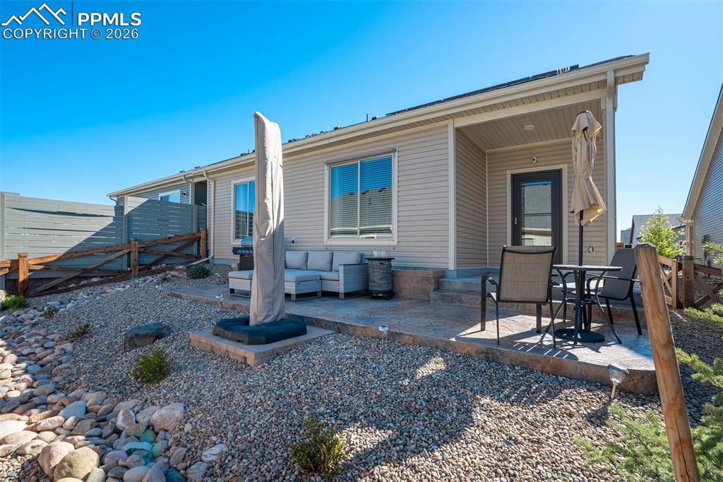 Image 12 of 40: Back of Structure