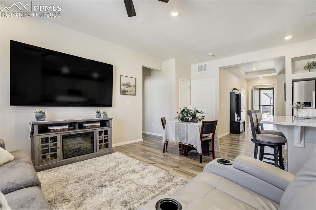 Image 16 of 40: Living Room