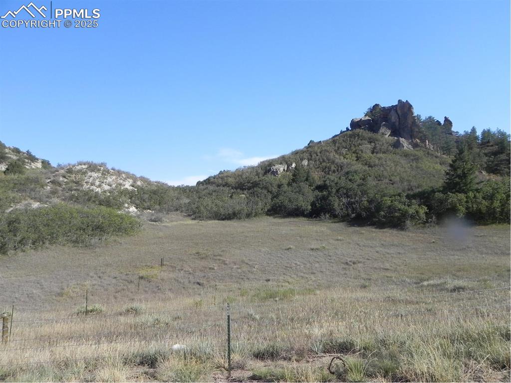 Image 19 of 22: View