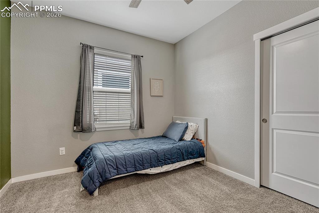 Image 18 of 32: Bedroom