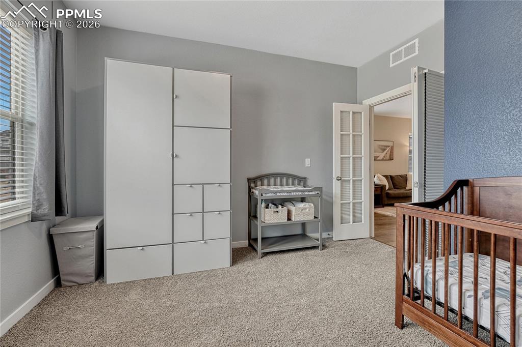 Image 22 of 32: Bedroom