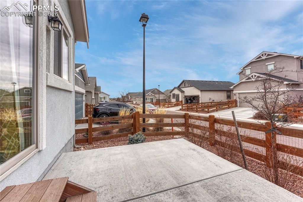 Image 28 of 32: Patio