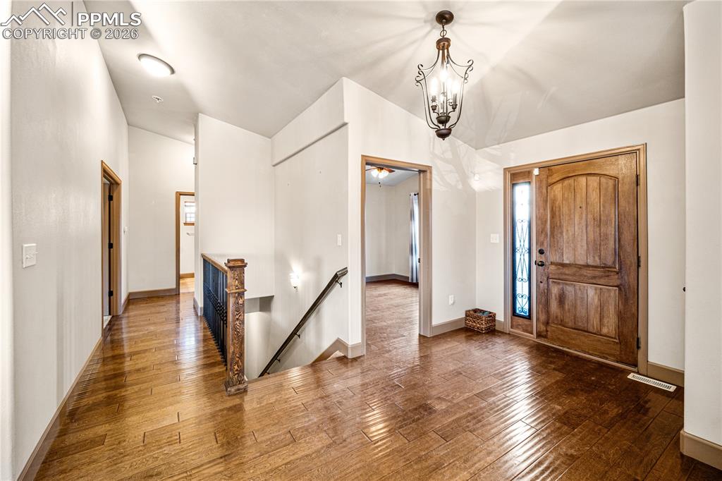 Image 2 of 25: Entry