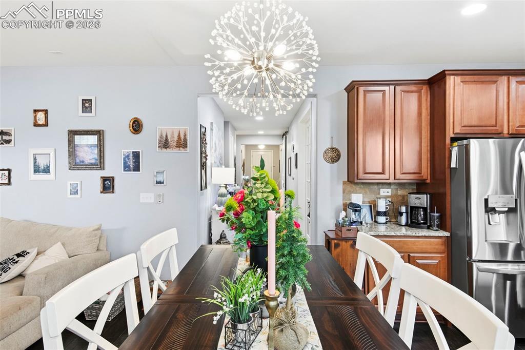 Image 13 of 47: Dining Area