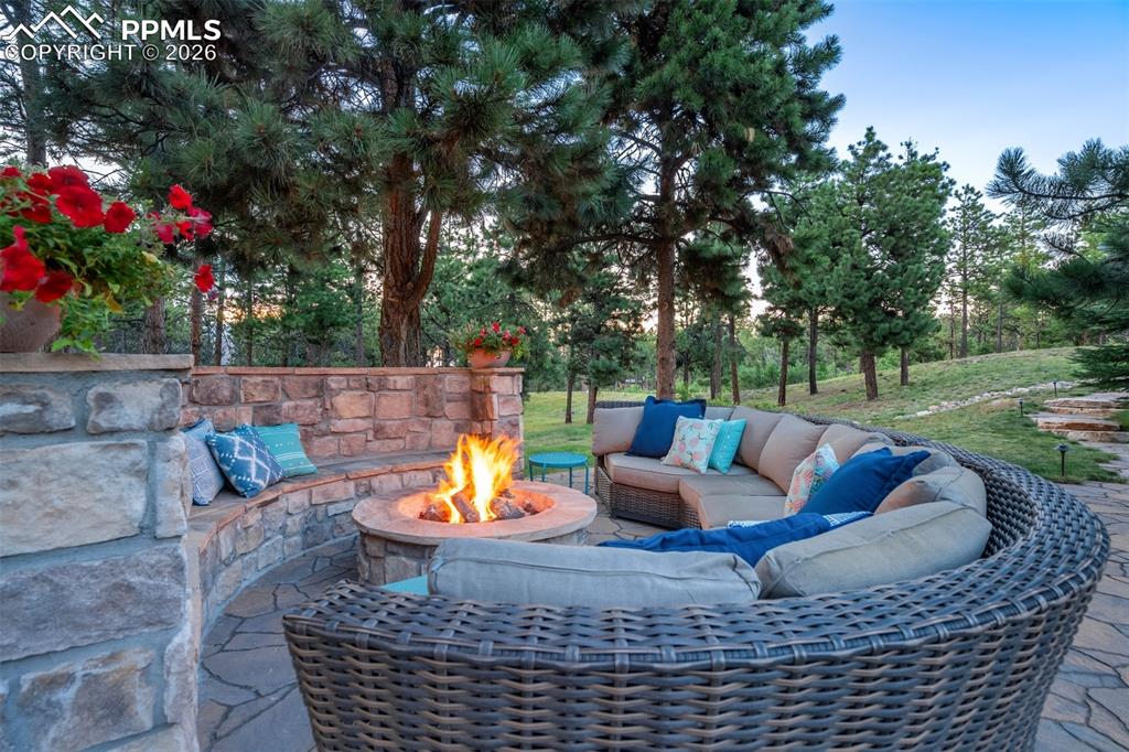 Image 48 of 50: Patio