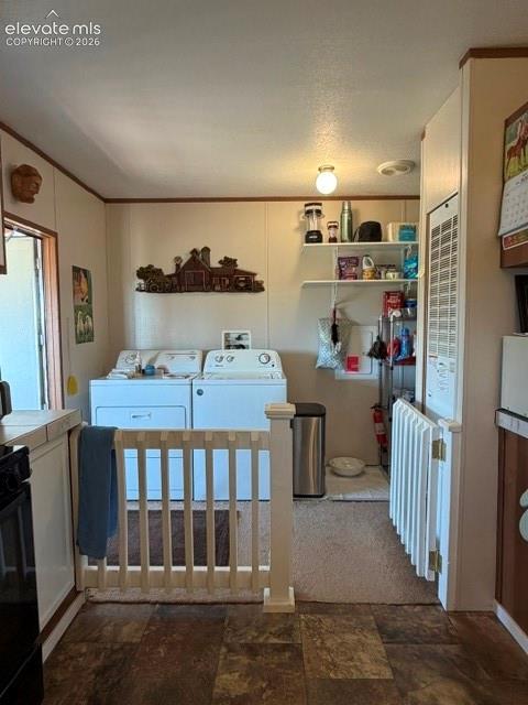 Image 15 of 39: Washer and dryer included
