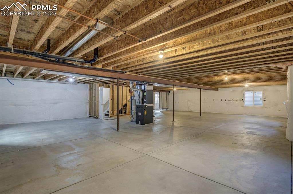 Image 31 of 38: 2100+ unfinished