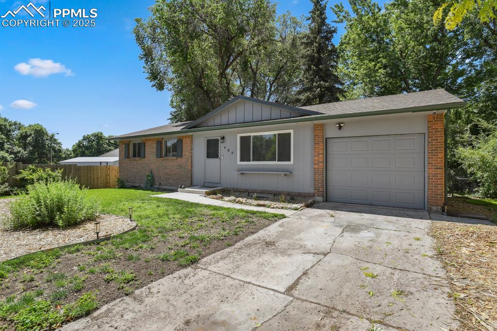 Image 6 of 29: Front of Structure