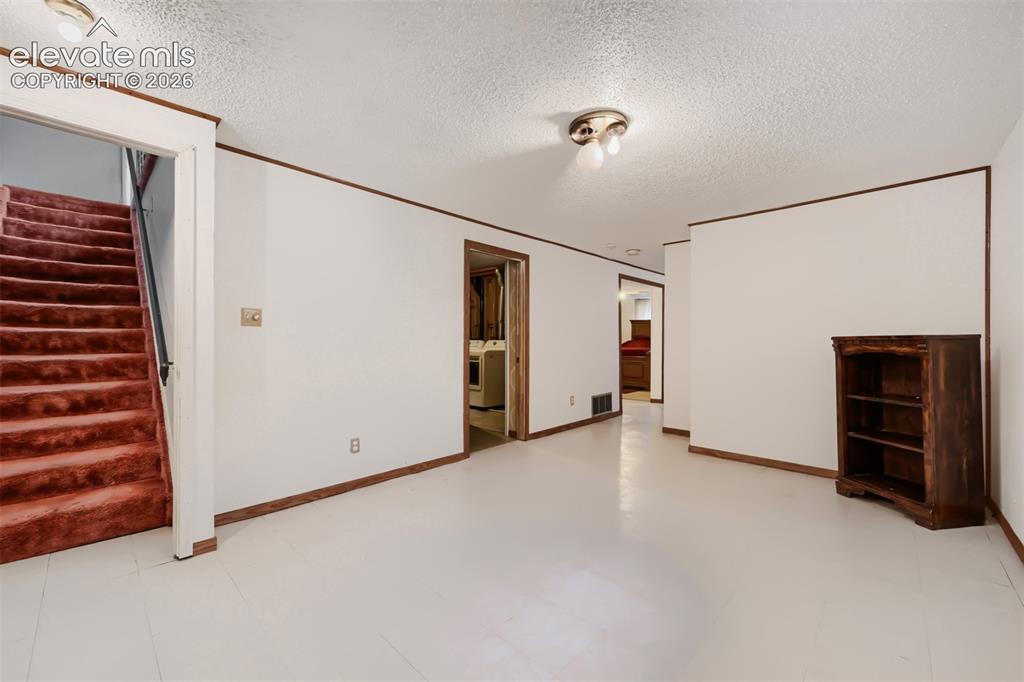 Image 17 of 28: Basement Bonus Room/Office