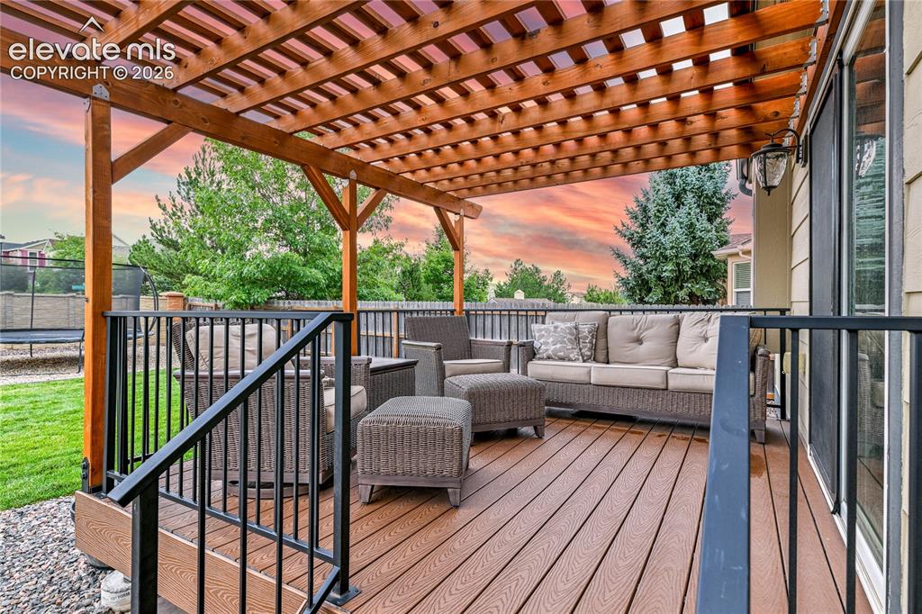 Image 34 of 38: Deck