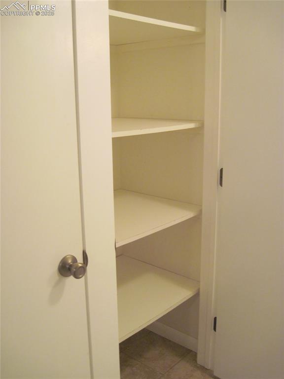 Image 28 of 44: Closet