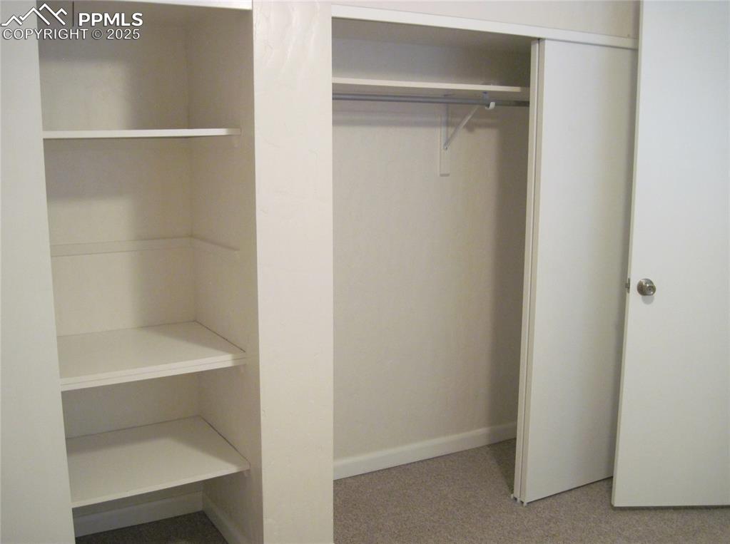 Image 36 of 44: Closet