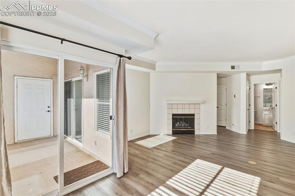 Image 10 of 35: Living Room