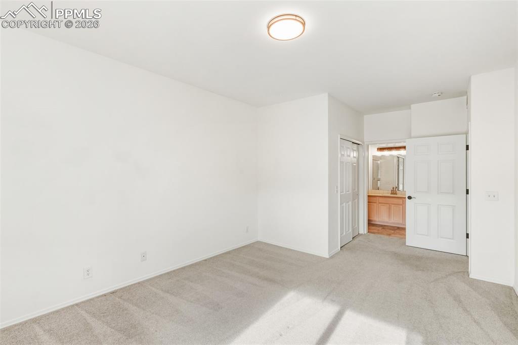 Image 21 of 35: Bedroom